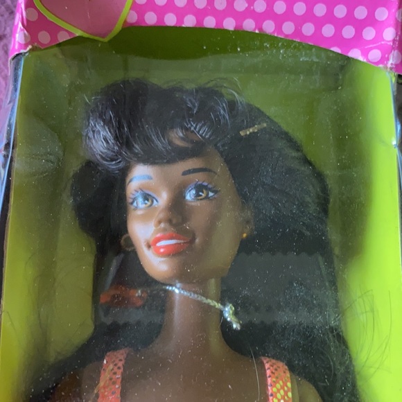 Sweetheart Barbie 1997 - Picture 5 of 6